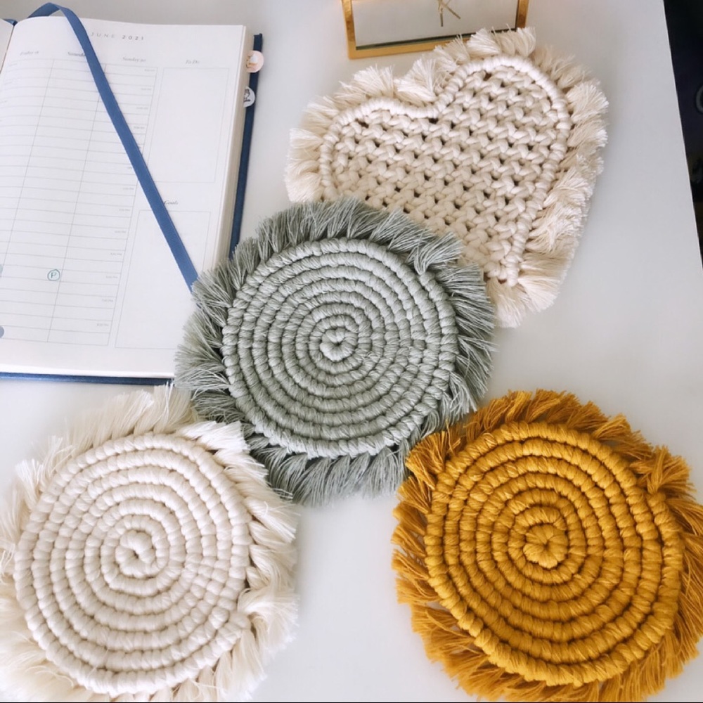 ✨HANDMADE✨ 2 macrame coasters - natural